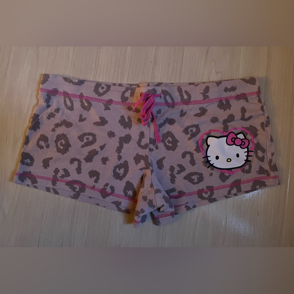 Hello Kitty Sanrio Vintage NWT Two Piece Tank & Short Set 💕 - Picture 6 of 12